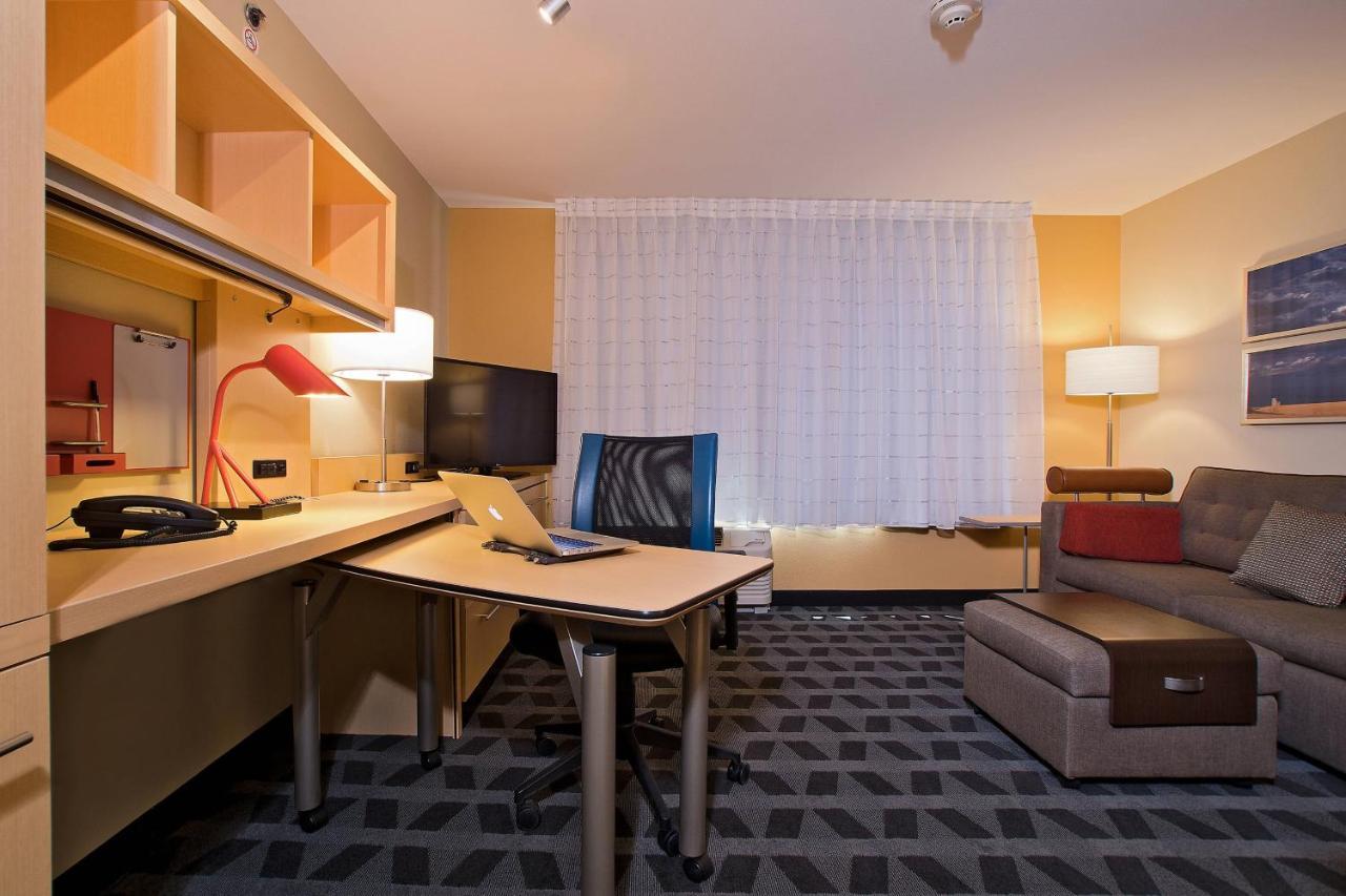 Towneplace Suites By Marriott Dodge City Exteriér fotografie