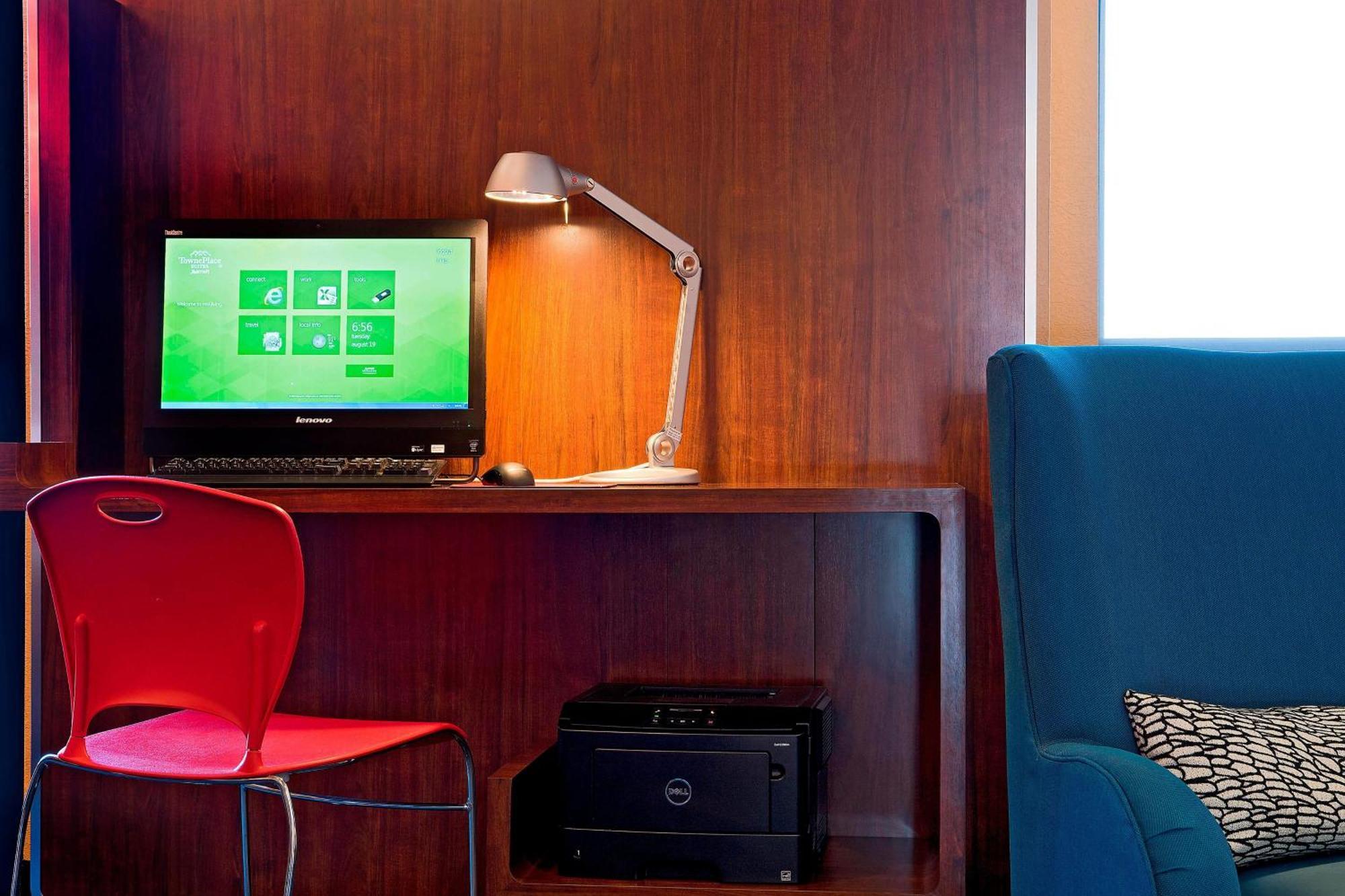 Towneplace Suites By Marriott Dodge City Exteriér fotografie