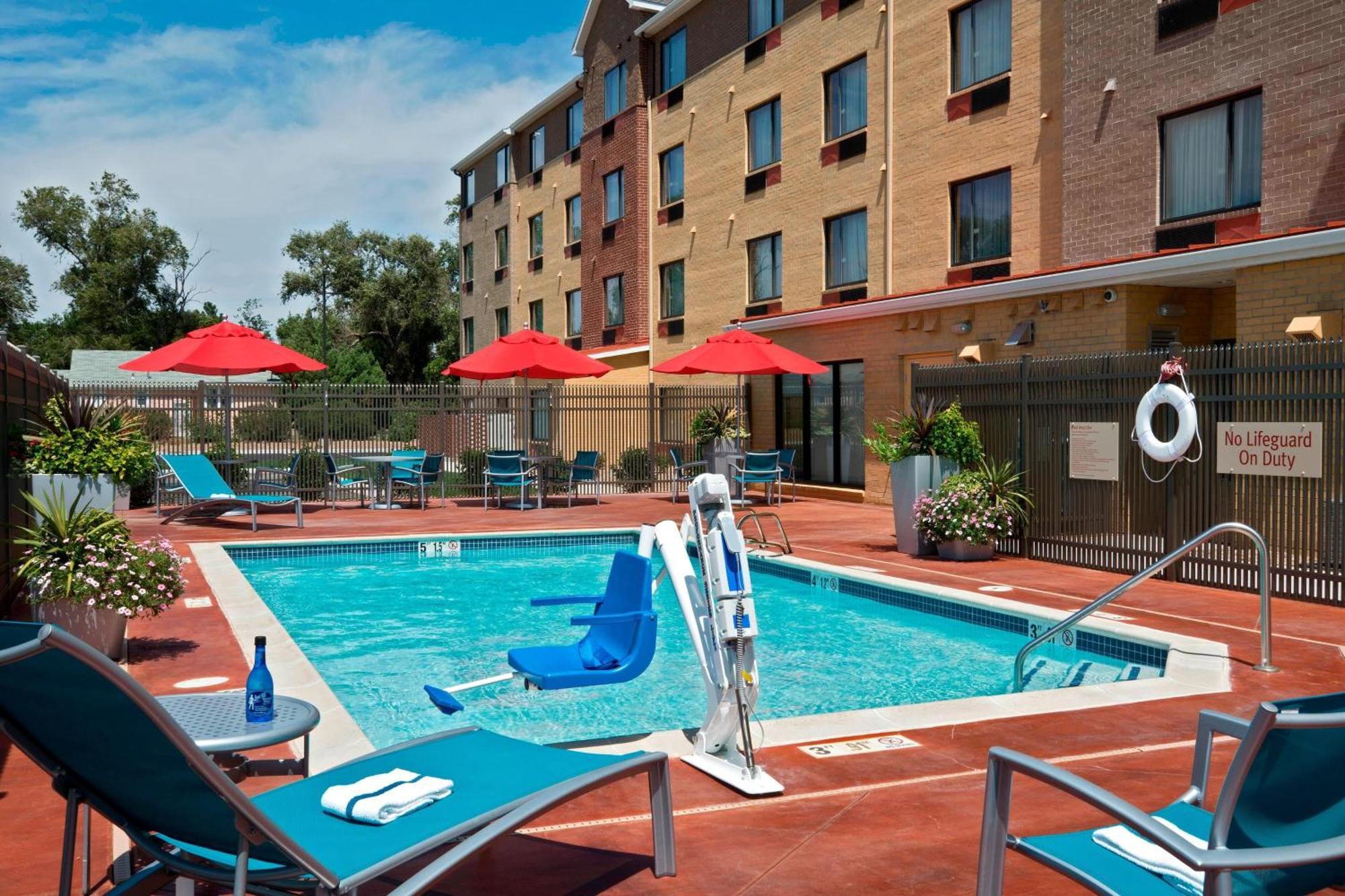 Towneplace Suites By Marriott Dodge City Exteriér fotografie